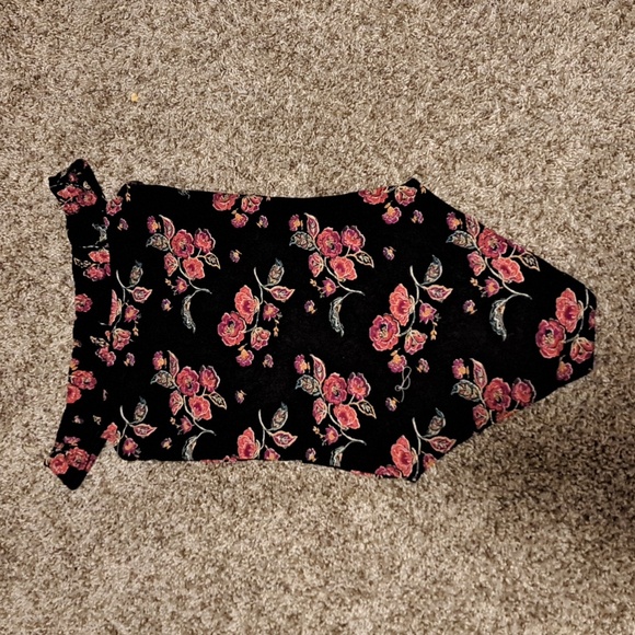 Hollister floral bodysuit- size S- EUC - Picture 4 of 7